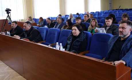 Весняна толока, соціальна допомога та фінплани: підсумки засідання виконкому у Звягелі