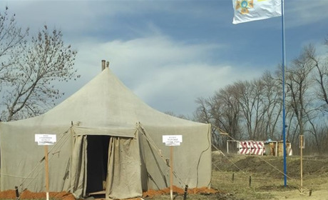 На Сватівському блок-посту поставили два намети для дезінфекції. Хто буде піддаватися санобробці