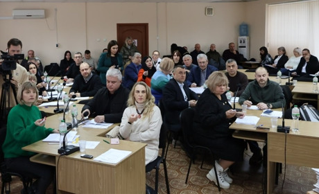 Ще 1 заступник, 13 почесних та жодної назви для міста - такі рішення були на 40 сесії міської ради