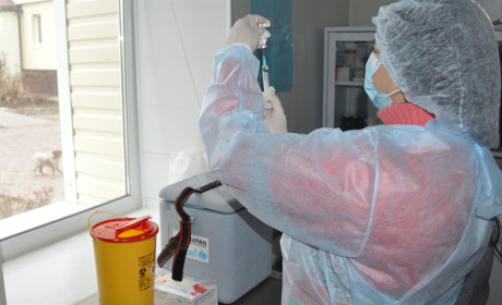 Як відбувається вакцинація від COVID-19 у Сватівському районі і хто вже отримав щеплення