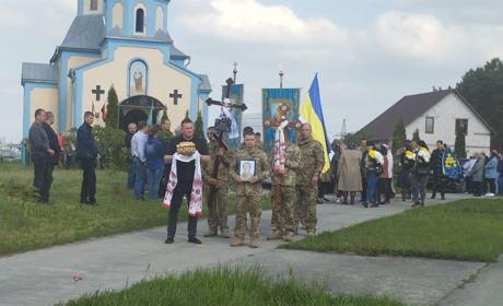 У Заболотті попрощались з земляком-Героєм. Він загинув на Донеччині