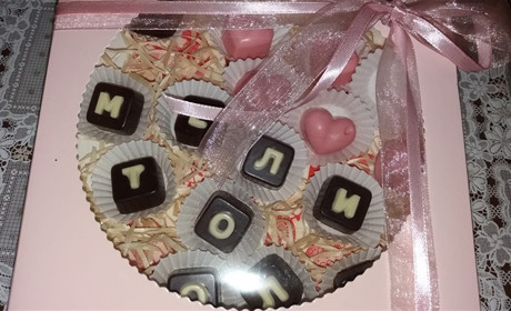 Гостья из Харькова приготовила мелитопольцам ко Дню города шоколадный сюрприз-подарок