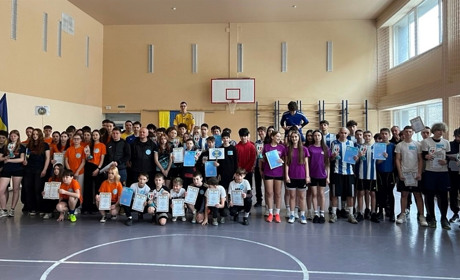 300 учасників: у Жовтих Водах завершився етап «Пліч-о-пліч — всеукраїнські шкільні ліги»