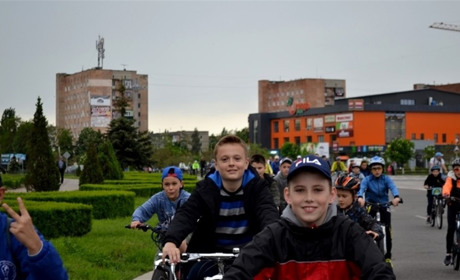 Жителі Вараша відзначили Всеукраїнську акцію «Велодень» традиційним велопробігом 