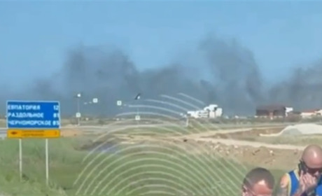 У Криму спалахнув військовий аеропорт РФ «Саки»