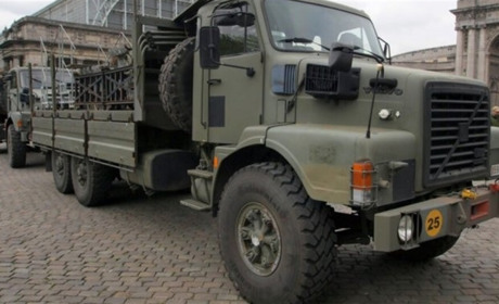 Терміново потрібно 20 автомобілів для наших військових: серед звягелян проводять збір коштів