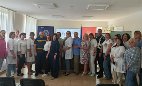 Турбота про ментальне здоров’я: у Старокостянтинові відбувся тренінг для медиків