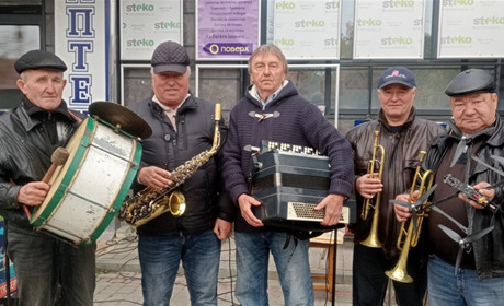 Чортківські «Ветерани музики» «награли» на чергового дрона
