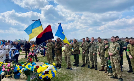 У Рокитному попрощалися із загиблим на війні Сергієм Прокопчуком