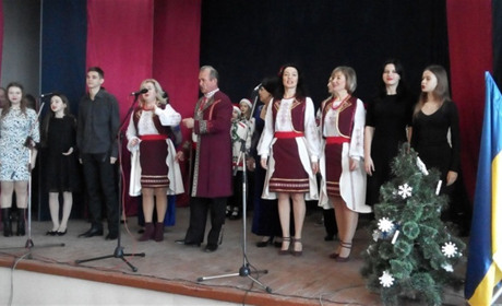 Народні і зразкові у місті і селах