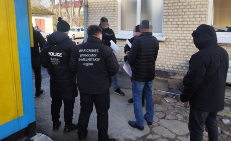 На Шепетівщині викладач вимагав у студента 20 тисяч гривень хабаря за невідрахування з ліцею