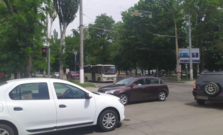 Нові херсонські автобуси вже вийшли на маршрути: поки лише «обкатують»
