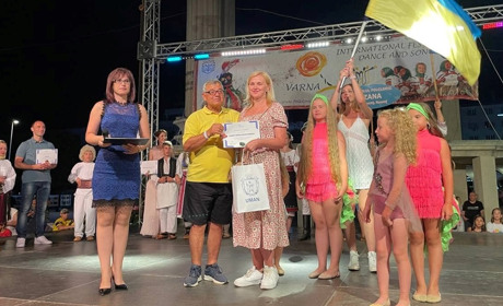 Уманський колектив «Крок вперед» розповідає світові про війну на фестивалі в Болгарії