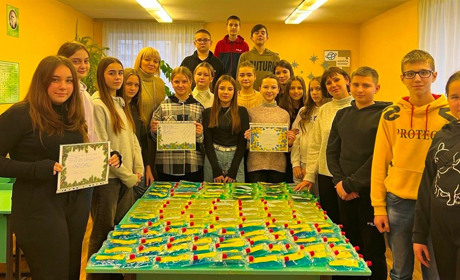 Смілянські школярі виготовили хімічні грілки для захисників