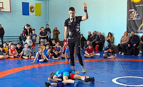 В Ізмаїлі відбувся турнір першості міста з вільної боротьби (відео)