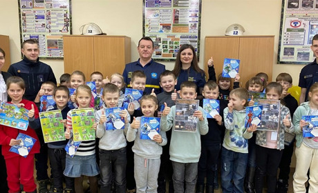 У Вараші рятувальники провели уроки безпеки для школярів