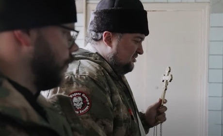 Батюшка з Лисичанська Андрій Павленко, який співпрацював із росіянами, надів шеврон ПВК "Вагнер"