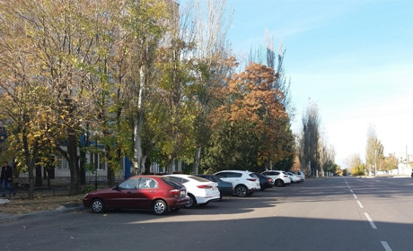 В Мелітополі за добу позитивні тести отримали 87 містян, є померлі