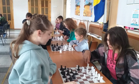 У Смілі відбулися змагання з шахів серед юнаків і дівчат