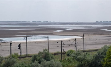 "Південь у критичному стані": чи варто відновлювати Каховську ГЕС