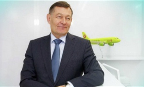 Здійснював незаконні авіаперевезення до Криму: Директору авіакомпанії загрожує в'язниця