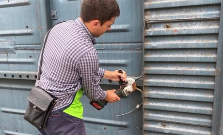 Вагони, що стоять у Корюківці з недоукомплектованими наборами харчів від держави, розвантажили