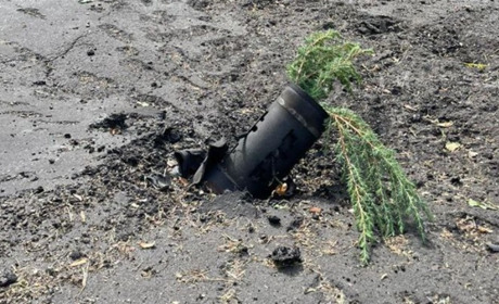 Ранковий удар по Херсону: загинула жінка, двоє чоловіків – у лікарні