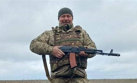Росомаха "Дідо Міша": "Не дозволимо цим варварам топтатись по нашій землі"