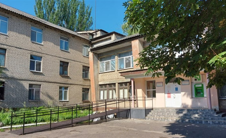 У лікарні побудували пандус і облаштували куточок пацієнта