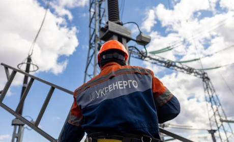 Перевищено ліміти електроенергії: графіки можливих аварійних відключень на Звягельщині