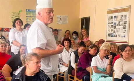 ПОЛОГОВИЙ БУДИНОК ОБ'ЄДНУЄТЬСЯ З МІСЬКОЮ ЛІКАРНЕЮ: МЕДИЧНИЙ ПЕРСОНАЛ ЗАЛИШИТЬСЯ НА СВОЇХ МІСЦЯХ