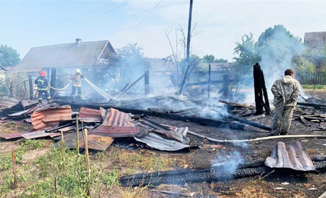 У селі Рудка рятувальники ліквідували дві пожежі