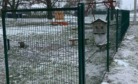 Навколо подвір’я Стовп’язького будинку культури з’явилася нова огорожа