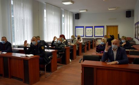 З 16 листопада учні 5-11 класів у Жмеринці переходять на змішану форму: рішення комісії ТЕБ та НС