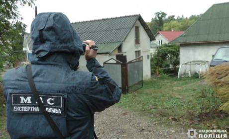 22-річного кіцманчанина засудили на довічно за вбивство матері та 8-річної сестри