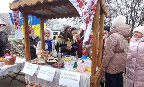 У Південноукраїнську вперше відбувся різдвяний ярмарок такого ґатунку