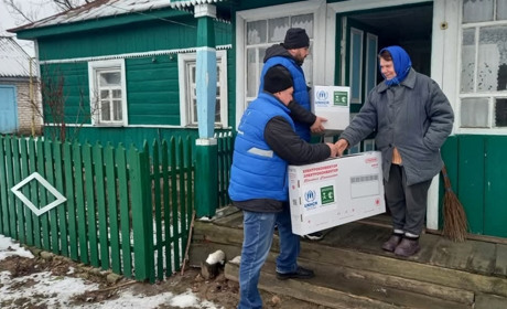 Жителі Шосткинської громади отримали допомогу з утеплення житла