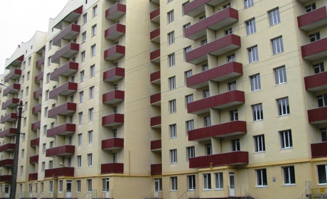 Перехід 9-поверхівки в Кагарлику на «індивідуалку»: видали перші дозволи та хто отримає допомогу