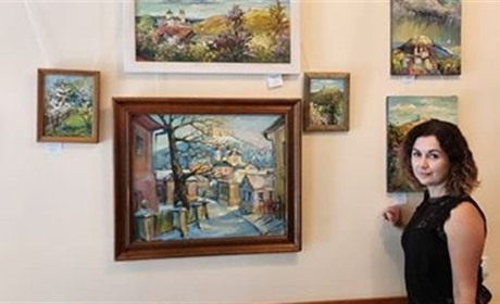 Художню виставку "Карантинна весна" кременчанки Світлани Ткачук, можна відвідати у приміщенні ДІАЗу 