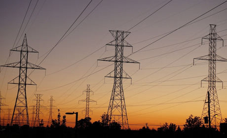 У Сватовому на вісьмох вулицях не буде світла: графік відключень на 23 грудня