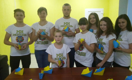 Сватівчани приєдналися до акції «Операція кораблик». Вони підтримують військовополоненого моряка