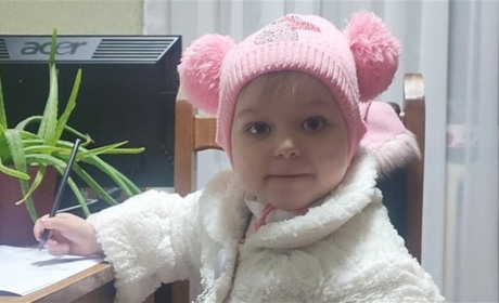 Дівчинку, яку бабуся лишила у торговельному центрі, вилучили з родини разом з братиками