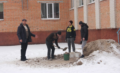 Душові кабіни,  вбиральні, кімнати для інвентаря: як зміниться шкільний спортзал у Корделівці