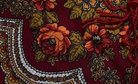 Що не так з українською хусткою, яка лежить у нас у шафі, і як хустка насправді має виглядати