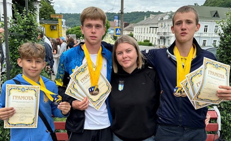 Подвійний успіх: шосткинські лижники тріумфували на Всеукраїнських змаганнях