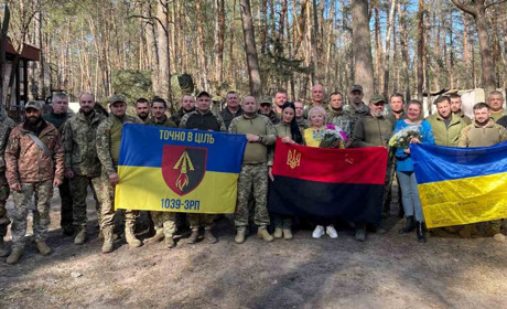 З концертом і гостинцями до воїнів на передову поїхав "культурний десант" Студениківської громади