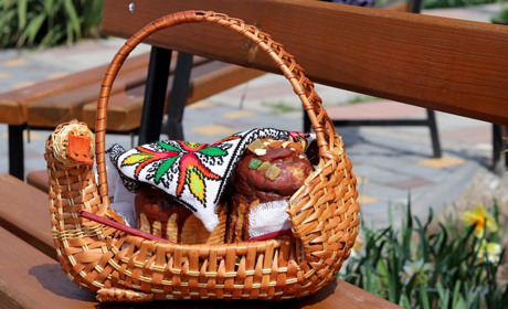 Фото дня: Великдень у Нікополі під час війни