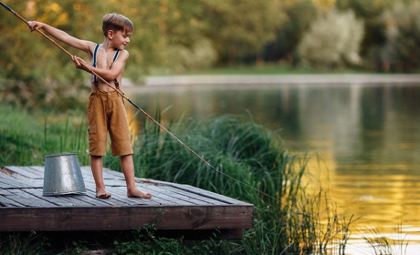 На всіх водоймах Сумщини 30 червня закінчується нерестова заборона на вилов риби та раків