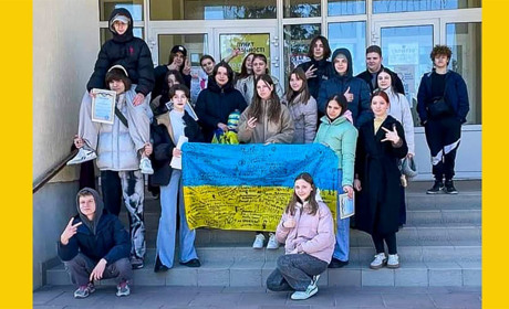 Благодійний ярмарок від "Крихіток": ржищівські підлітки-волонтери зібрали майже 40 тисяч гривень