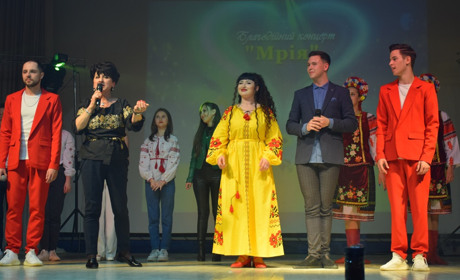 Благодійний концерт у Біляївці: скільки коштів зібрали, як пройшов, і до чого тут Ольга Сумська